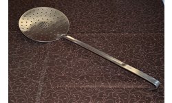 Шумовка профессиональная d=20 см цельном.
